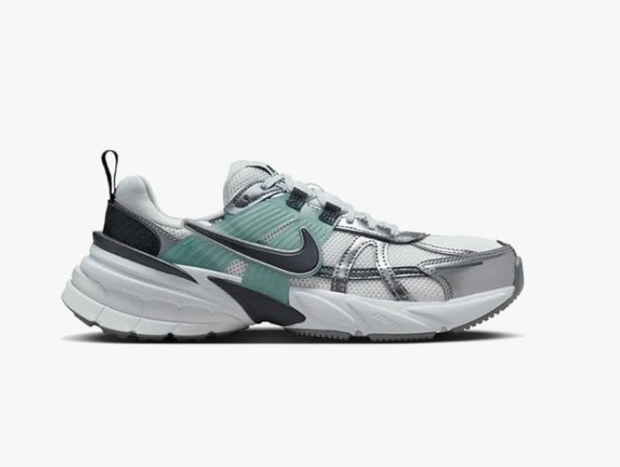 Nike Womens W Nike V2k Run Running Shoes - Size UK6